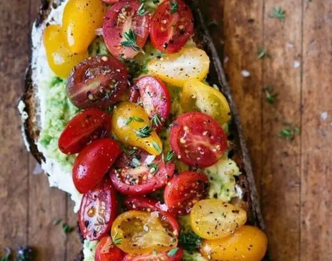 Loaded Avocado Toast With Thyme, Tomatoes & Ricotta
