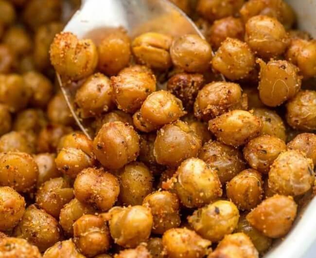 Spicy Garlic Oven-Roasted Chickpeas
